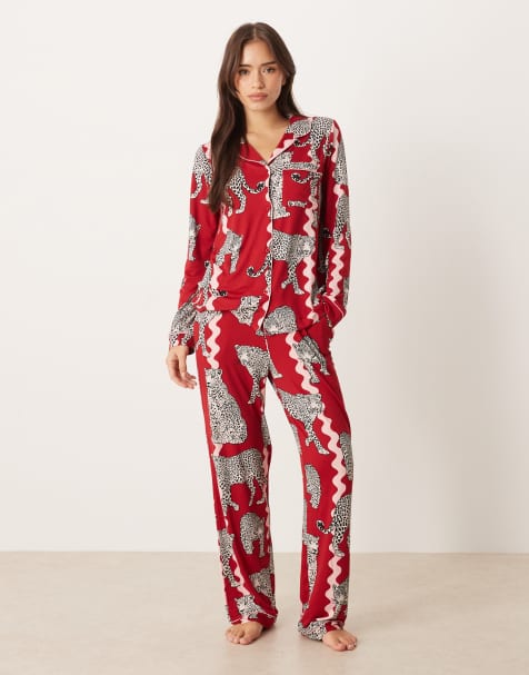 Chelsea Peers - Pyjamaset van polyester met top met lange mouwen en reverskraag en broek met luipaard- en kronkelprint - view 1