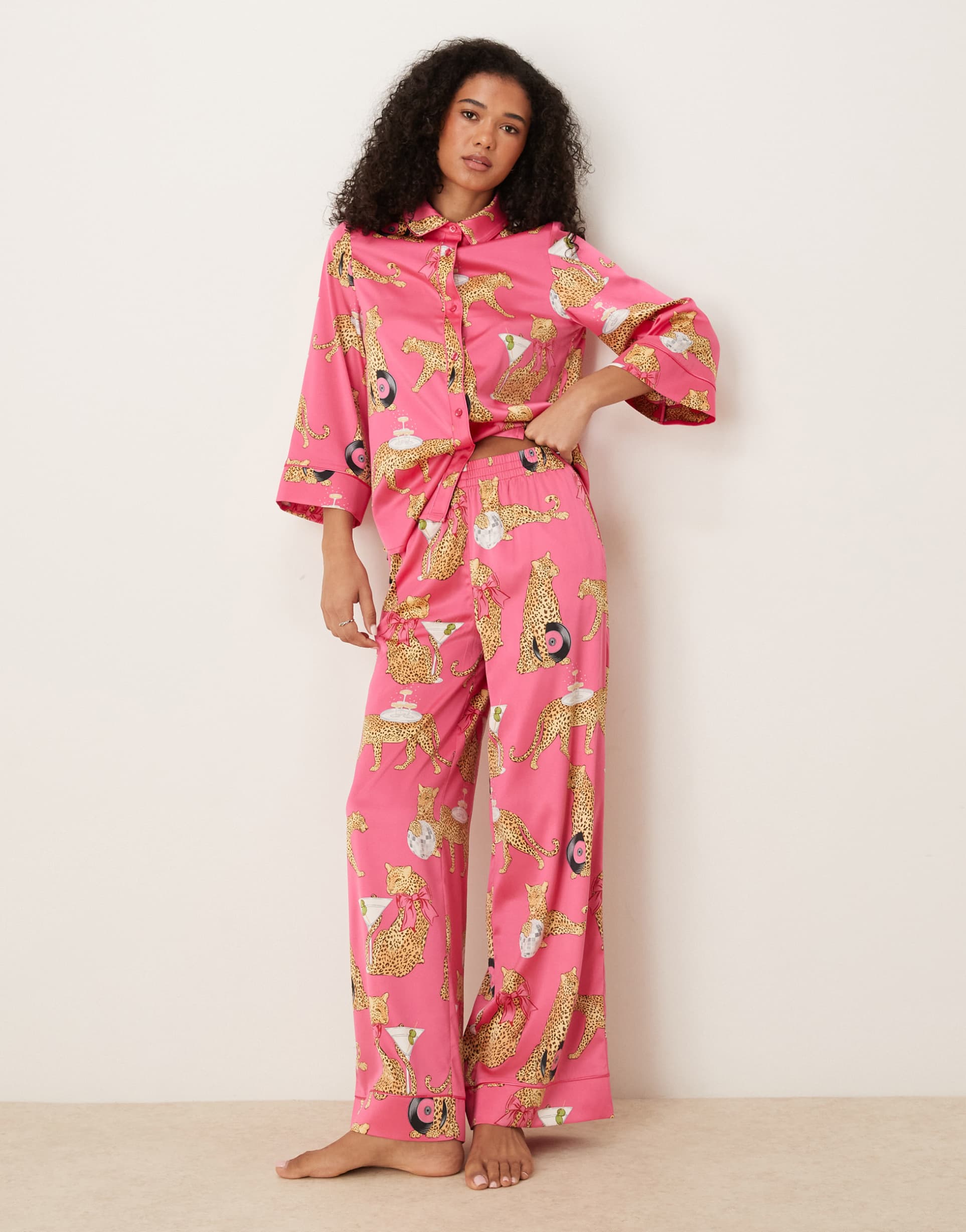 chelsea peers satin batwing camp collar pajama set in disco leopard print