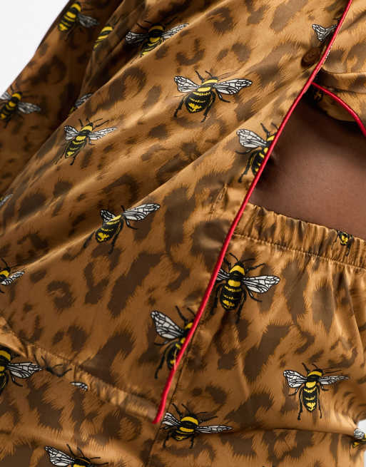 Chelsea Peers satin long pyjama set in brown bee leopard print, 3 of 4