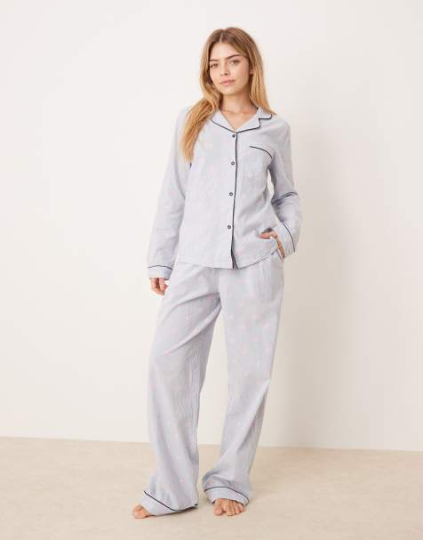 Chelsea Peers seersucker long sleeve shirt and pants set in striped starfish print - view 1