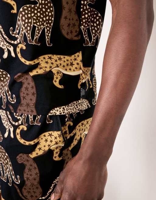 Chelsea Peers Starry leopard print short pyjama set in navy, 3 of 7