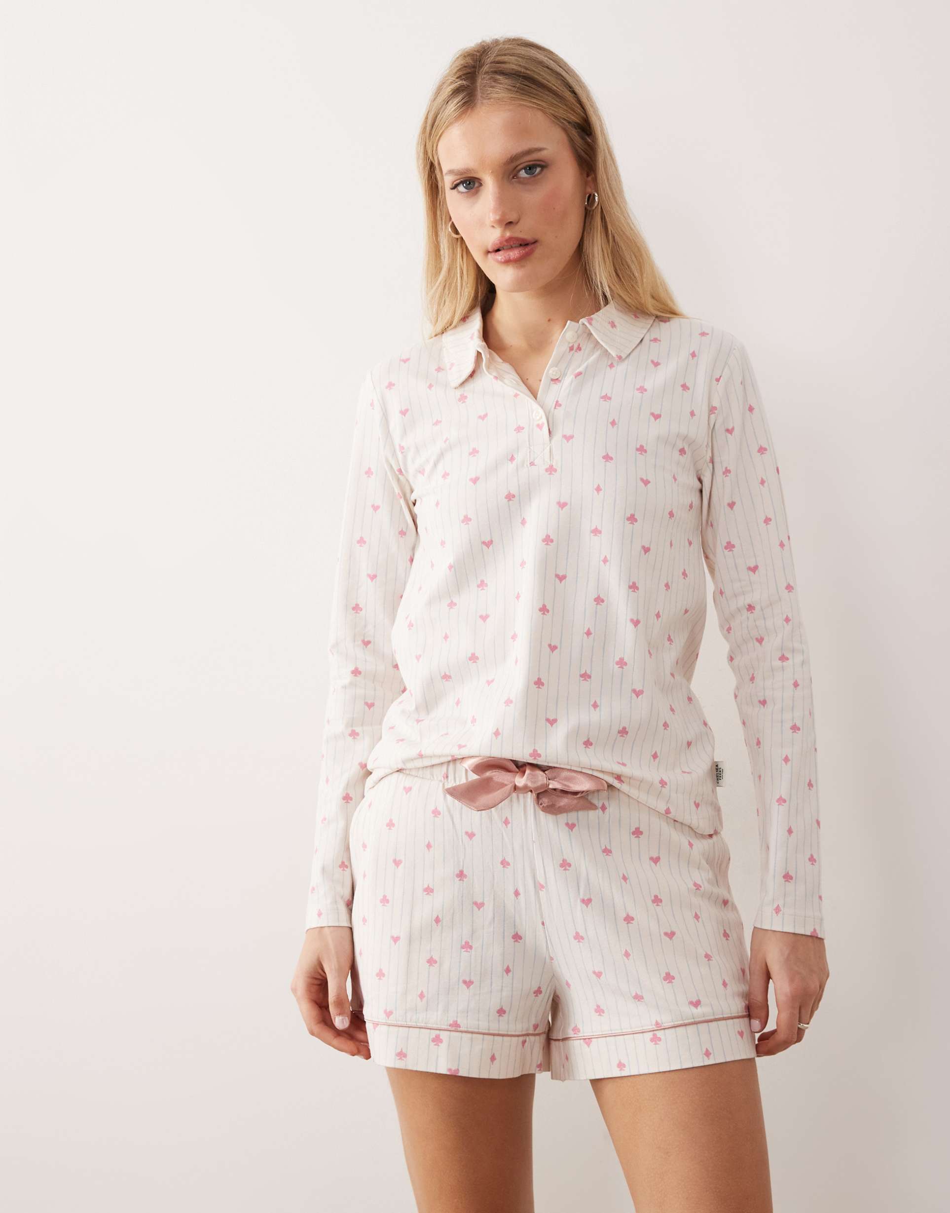 chelsea peers suits of cards long sleeve rugby top and shorts pajama set in white