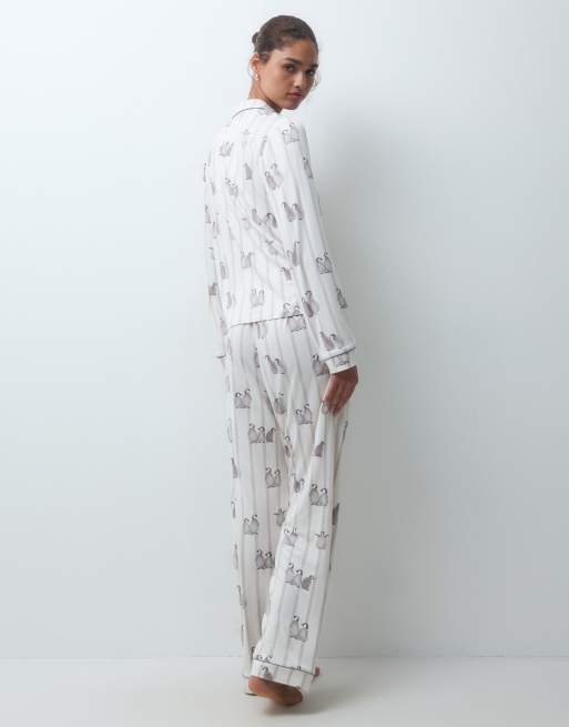 Chelsea Peers super soft button up pyjama set in white penguin print, 4 of 4