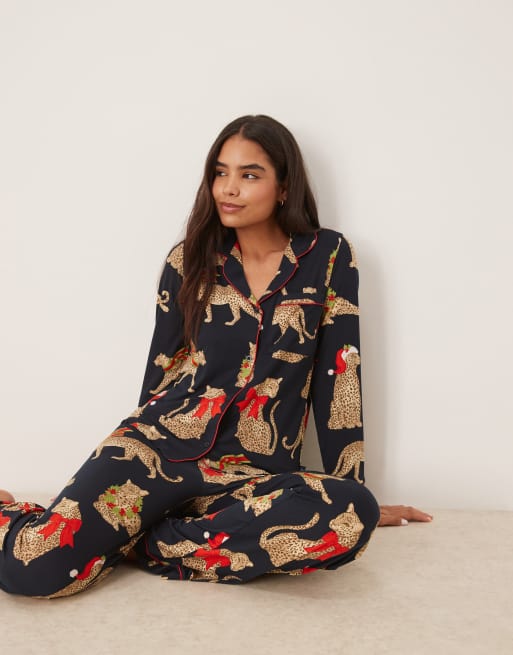 Chelsea Peers – Świąteczna piżama z poliestru w lamparty z koszulą z długimi rękawami i kołnierzykiem kubańskim