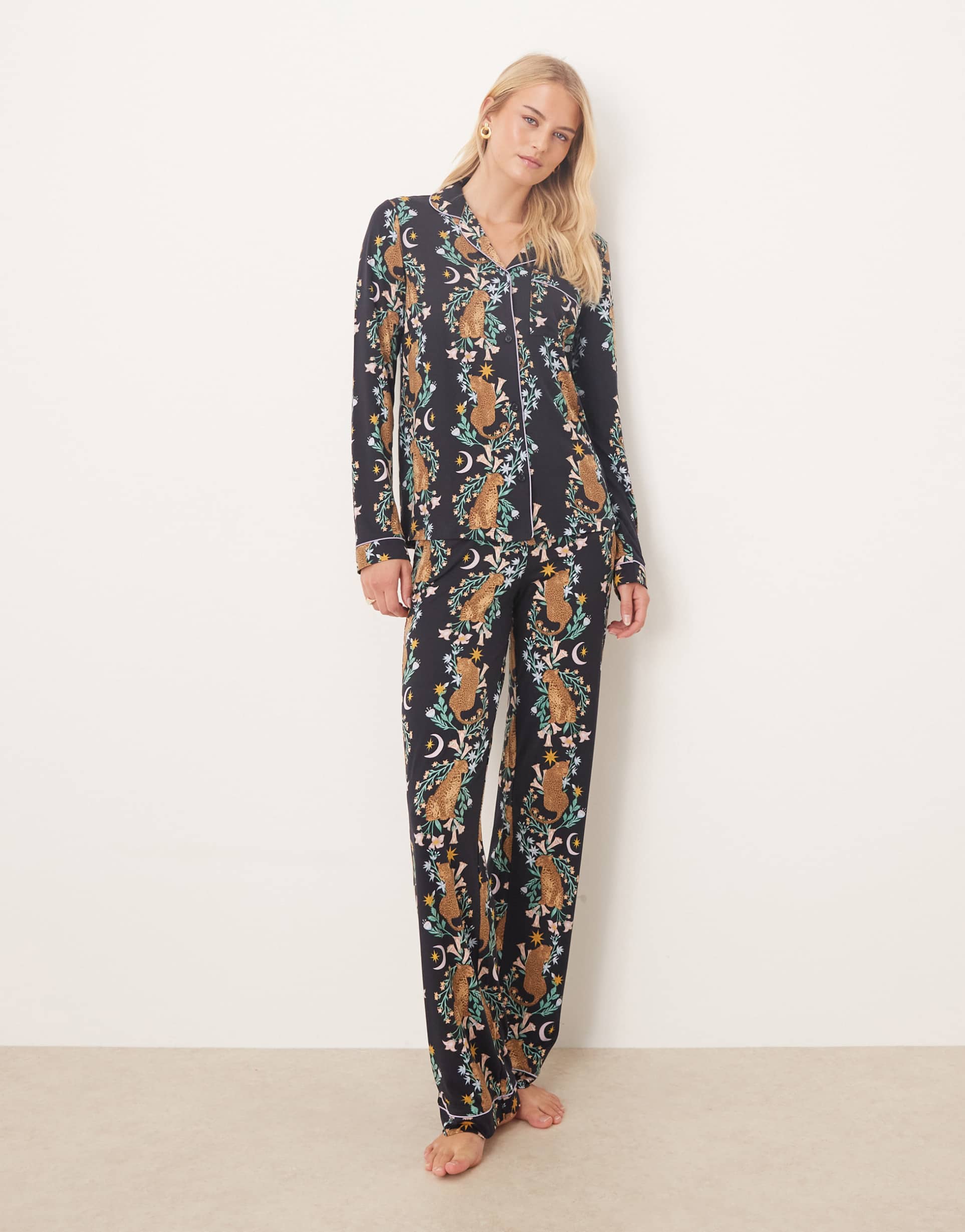 chelsea peers tall poly long sleeve revere pajama set in navy botanical tiger print