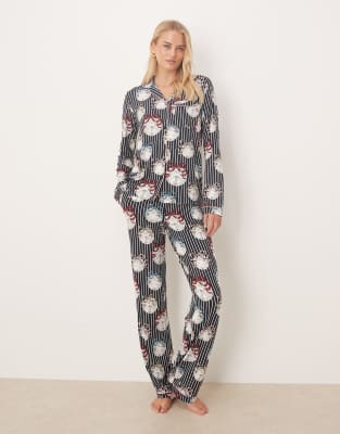 Chelsea Peers Tall Chelsea Peers Tall poly long sleeve revere pyjama set in Christmas disco ball print-Multi