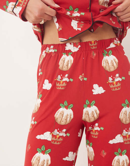 Chelsea Peers Tall poly long sleeve revere pyjama set in Christmas ...