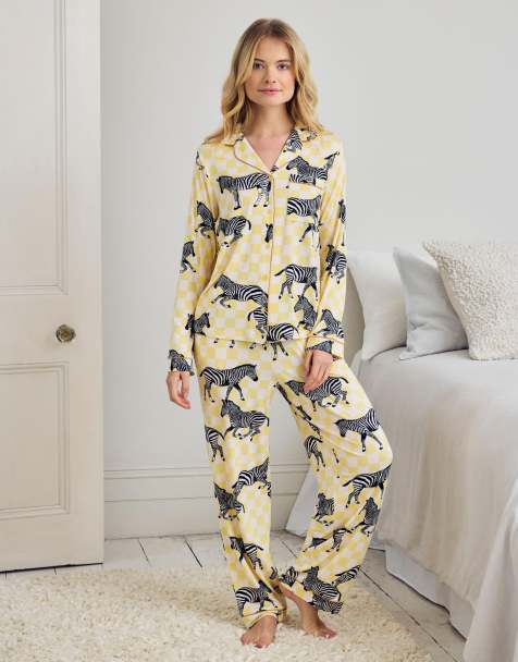 Chelsea Peers Zebra checkerboard print long pyjama set in yellow - view 1