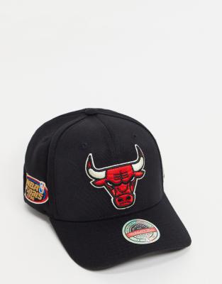 фото Черная бейсболка с логотипом команды nba «chicago bulls» mitchell & ness-черный цвет