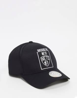 фото Черная бейсболка с вышивкой brooklyn nets mitchell & ness nba-черный цвет