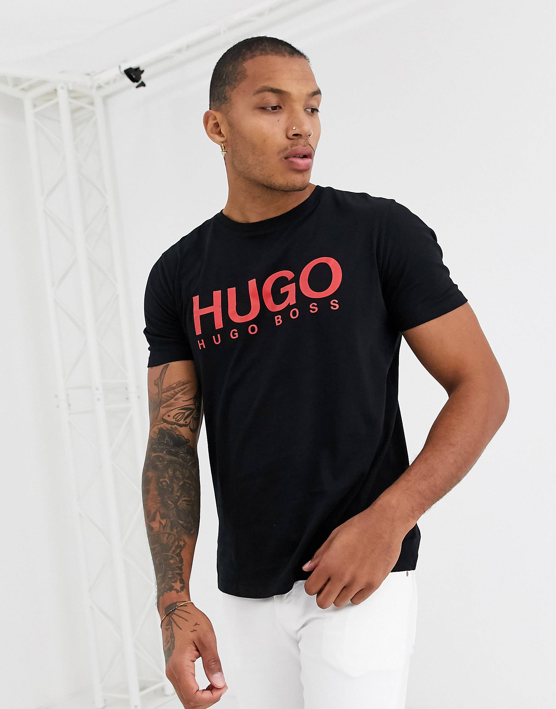Купить футболку hugo. Hugo Boss футболка черная. Майка Хуго босс черная. Футболка Hugo Boss мужская черная. Черная футболка Хуго.
