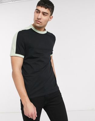 фото Черная футболка из органического хлопка с контрастной вставкой на плечах asos design-черный