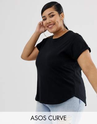 фото Черная футболка с асимметричным краем и отворотами на рукавах asos design-черный asos curve