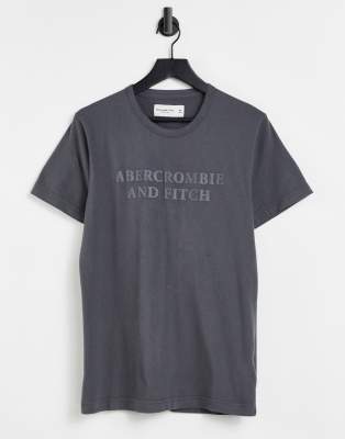 фото Черная футболка с логотипом в тон спереди abercrombie & fitch-черный цвет