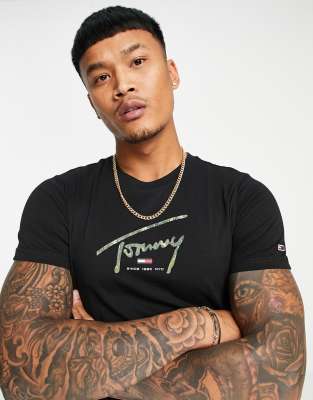 Черная футболка с надписью логотипа, флагом и камуфляжным принтом Tommy Jeans-Черный цвет