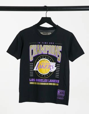 фото Черная футболка с принтом "la lakers champions" mitchell & ness nba-черный