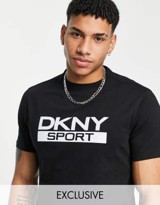 фото Черная футболка с принтом логотипа на груди dkny sport-черный dkny active