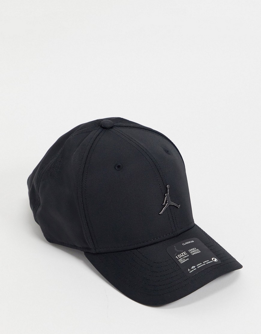 фото Черная кепка nike jordan metal jumpman-черный цвет