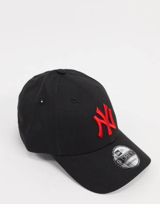 фото Черная кепка с красным логотипом new era ny 9forty-черный