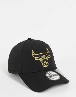 фото Черная кепка с золотистым логотипом команды chicago bulls new era 9forty-черный