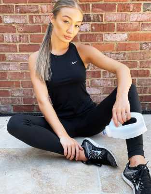 Черная майка Nike Training Victory Essential-Черный