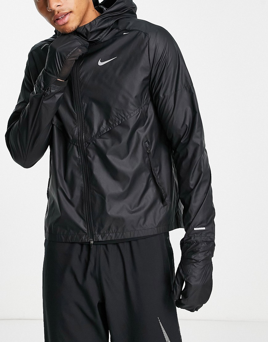 фото Черная непромокаемая куртка nike running shieldrunner-черный цвет