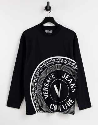 фото Черная oversized-футболка с логотипом на спине versace jeans couture-черный цвет