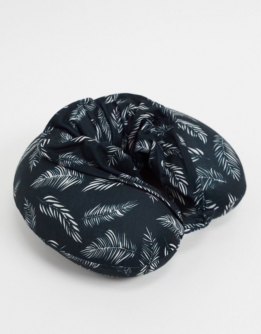 фото Черная подушка для шеи с капюшоном и белым принтом пальм typo-мульти