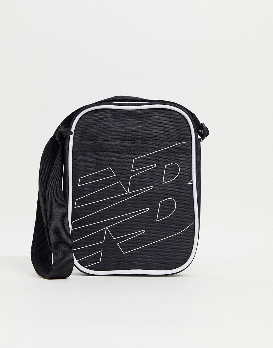 фото Черная сумка через плечо с крупным логотипом new balance-черный цвет