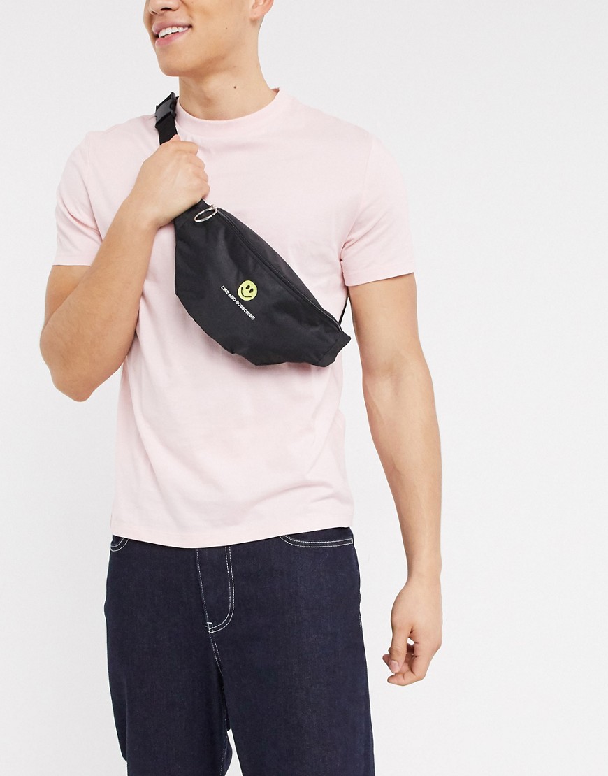 фото Черная сумка-кошелек через плечо с вышивкой "like and subscribe" asos design-черный