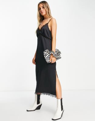 Маленькие черные платья  Asos Черное атласное платье-комбинация миди с кружевной отделкой Topshop-Черный цвет