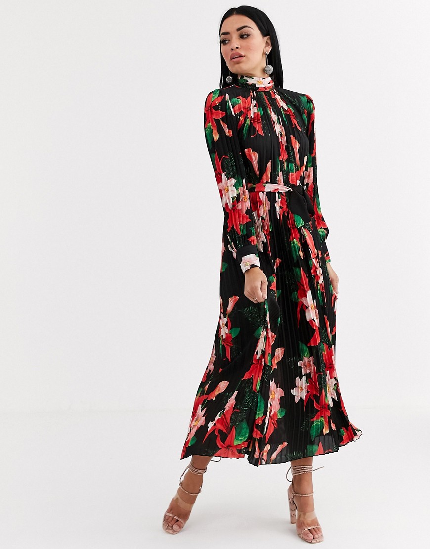 фото Черное атласное плиссированное платье макси с цветочным принтом forever u-мульти