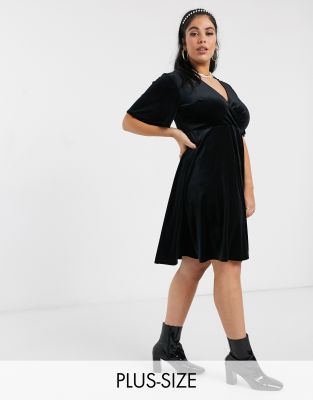 фото Черное бархатное платье мини с v-образным вырезом new look curve-черный new look plus