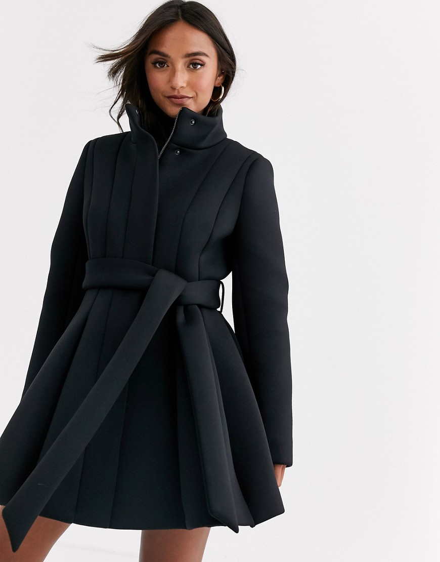 фото Черное короткое расклешенное пальто со вставками asos design-черный