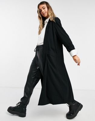 фото Черное мягкое легкое пальто asos design-черный цвет