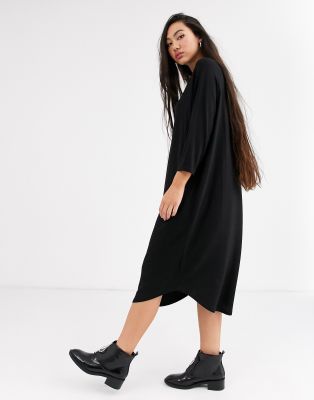 фото Черное платье-футболка в стиле oversize monki-черный