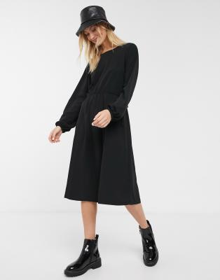 фото Черное платье-футболка в стиле oversize monki-черный