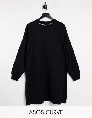 фото Черное платье-футболка в стиле oversized с длинными рукавами и высоким воротником asos weekend collective curve-черный цвет
