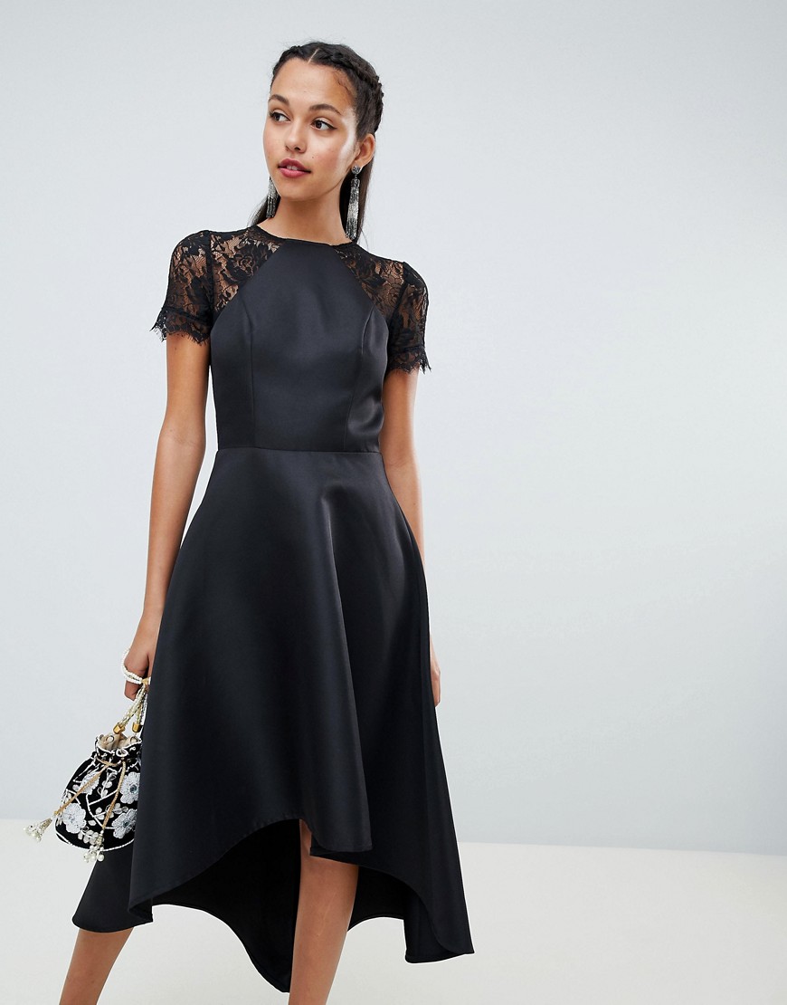 фото Черное платье миди с кружевными рукавами и асимметричным краем chi chi london-черный