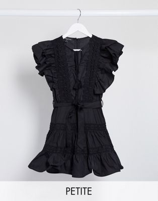 фото Черное платье мини с кружевом и оборками parisian petite-черный