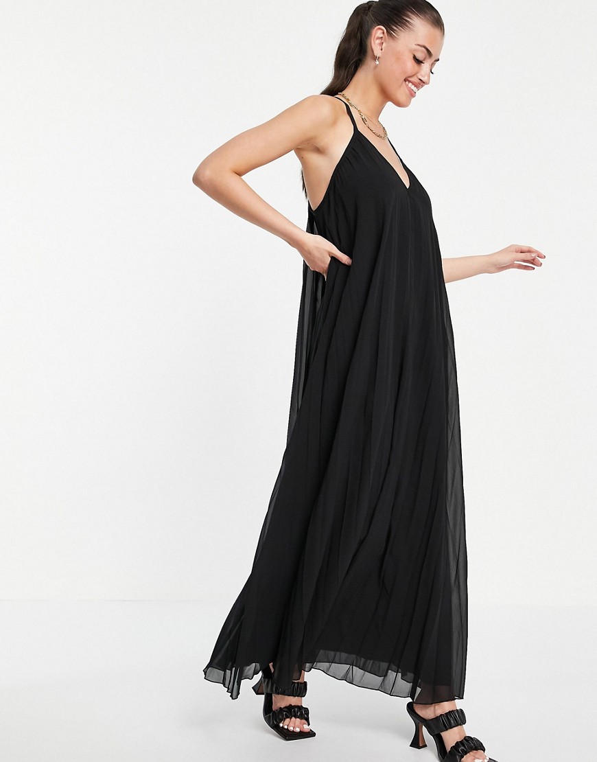 фото Черное плиссированное платье макси на бретельках asos design-черный цвет