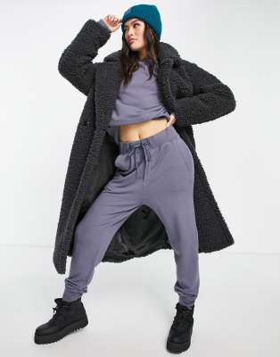   Asos Черное удлиненное пальто из искусственного меха UGG Gertrude-Черный цвет
