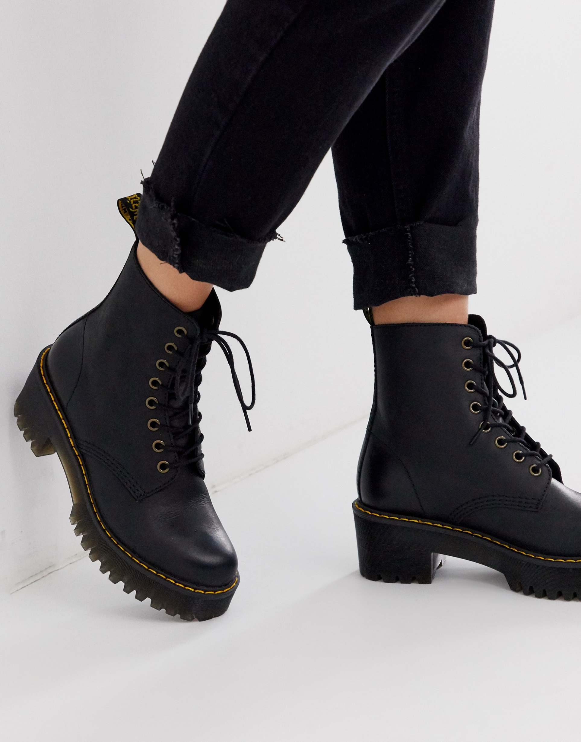 Dr Martens Tarik 8 Tie Wyoming сапоги