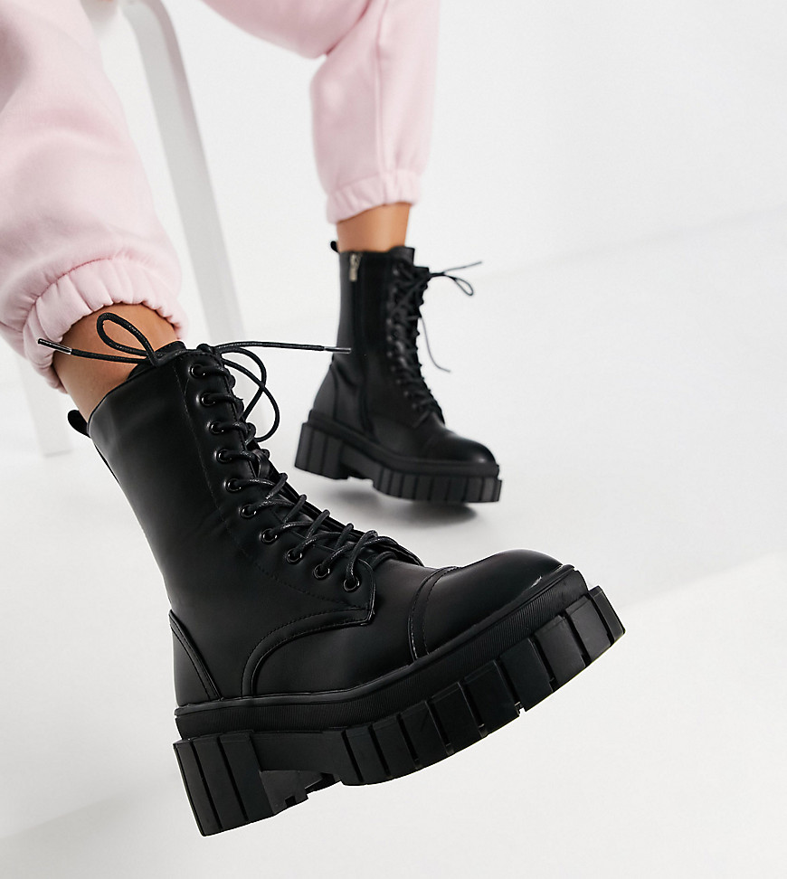 фото Черные ботинки для широкой стопы на массивной подошве со шнуровкой public desire omega-черный цвет public desire wide fit