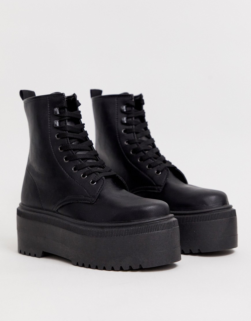 фото Черные ботинки на массивной подошве со шнуровкой asos design-черный