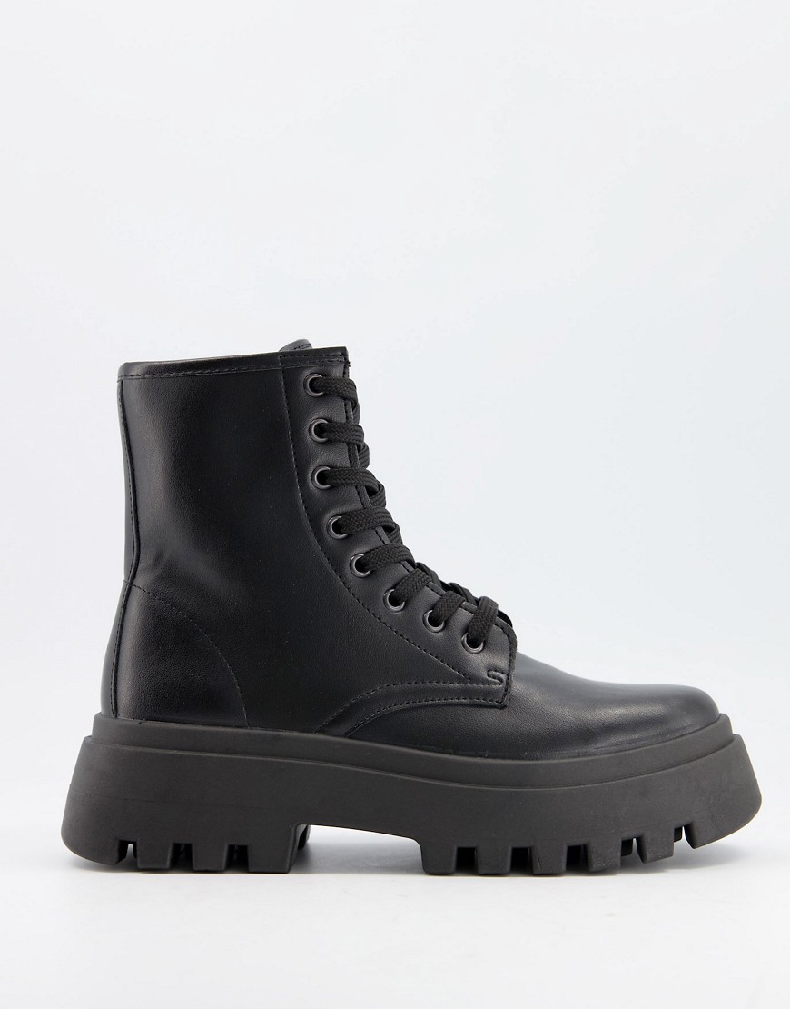 фото Черные ботинки на шнуровке и массивной подошве asos design alert-черный цвет