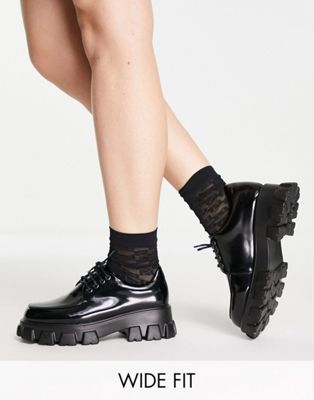 фото Черные ботинки на толстой подошве со шнуровкой glamorous wide fit-черный