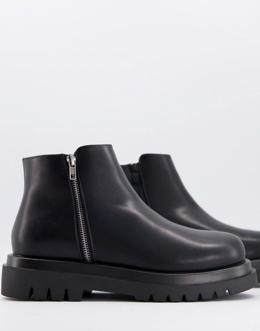 фото Черные ботинки с квадратным носком, на массивной подошве и шнуровке truffle collection-черный цвет