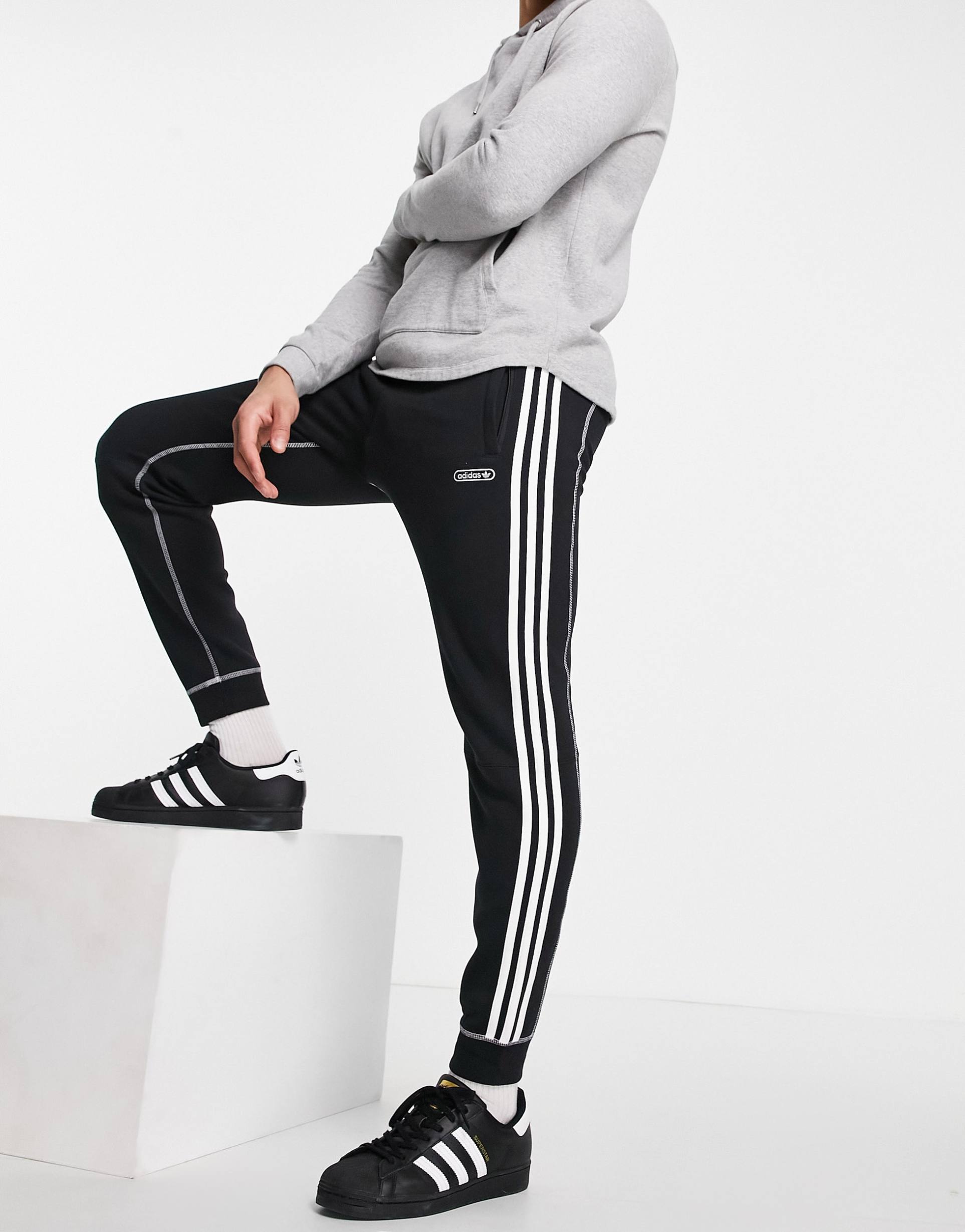 Adidas originals joggers. Adidas Originals Joggers with 3 Stripes in Black.