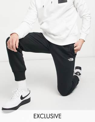 Брюки и меггинсы Черные флисовые джоггеры The North Face Fleece – эксклюзивно для ASOS-Черный
